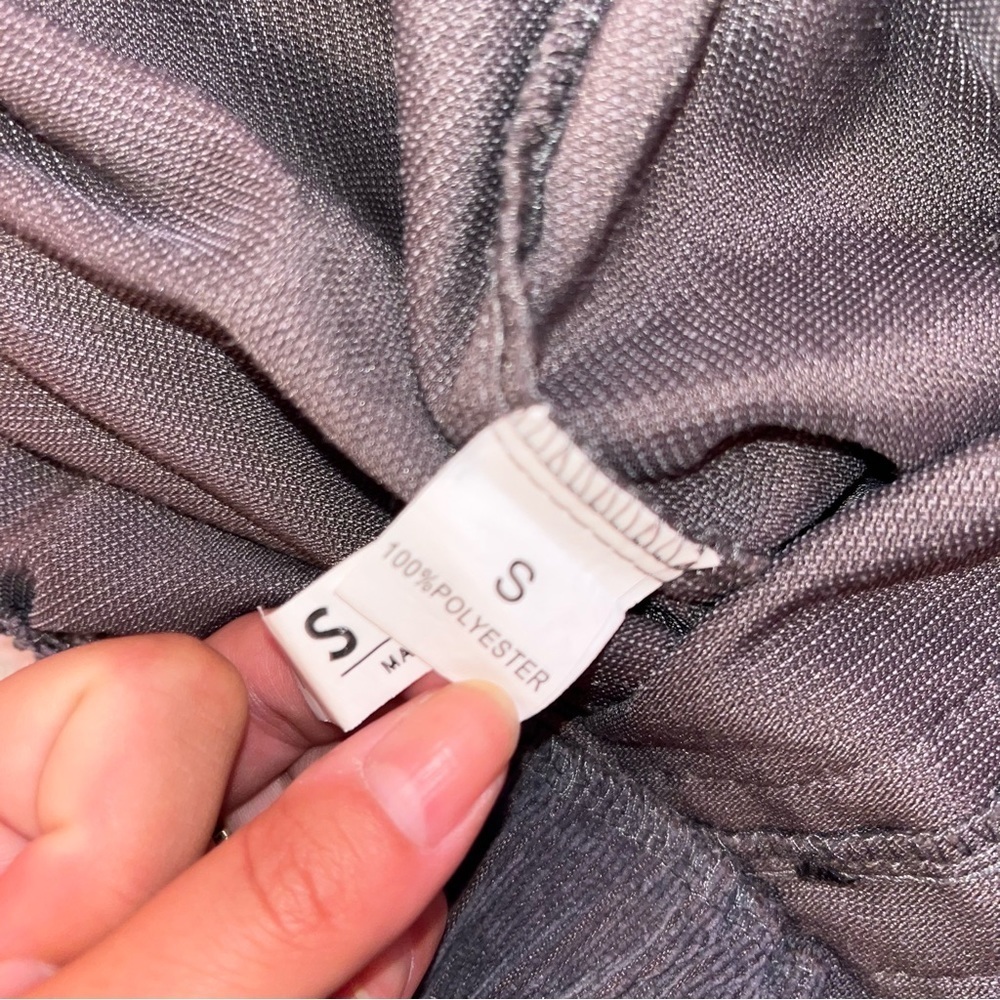 SHEIN | Corduroy Grey Shorts Size Small - Picture 4 of 4